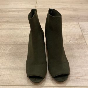 Olive green Steve Madden heels
